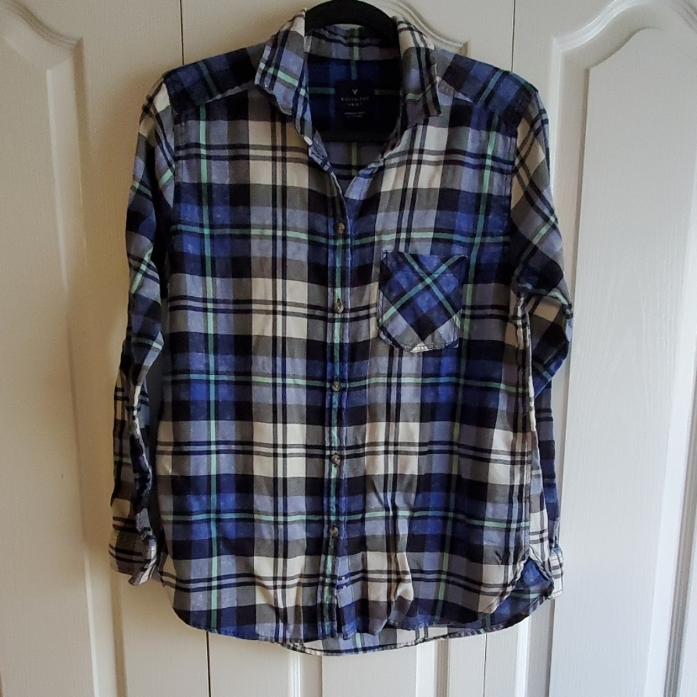 American Eagle Plaid Boyfriend Shirt Size Medium